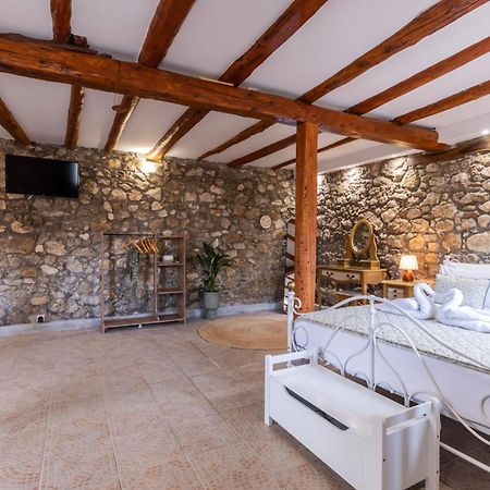 The Stone Suite Moraitika Exterior foto