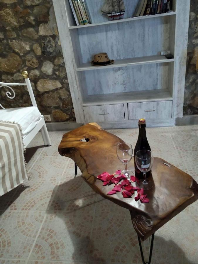 The Stone Suite Moraitika Exterior foto
