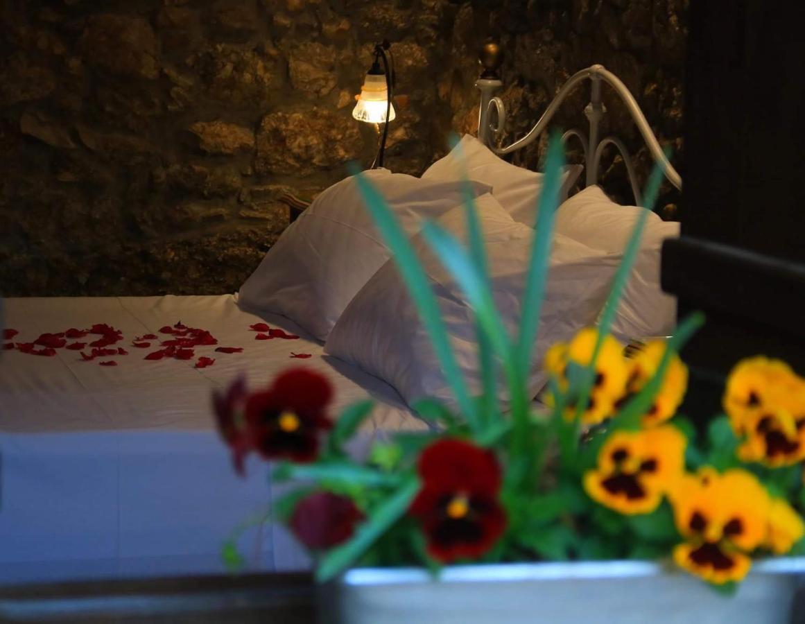 The Stone Suite Moraitika Exterior foto