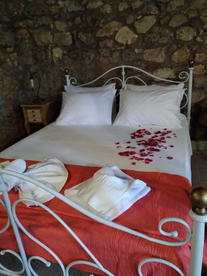 The Stone Suite Moraitika Exterior foto