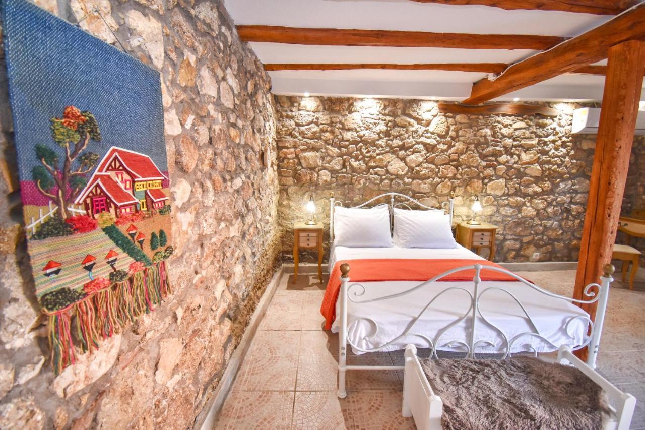 The Stone Suite Moraitika Exterior foto
