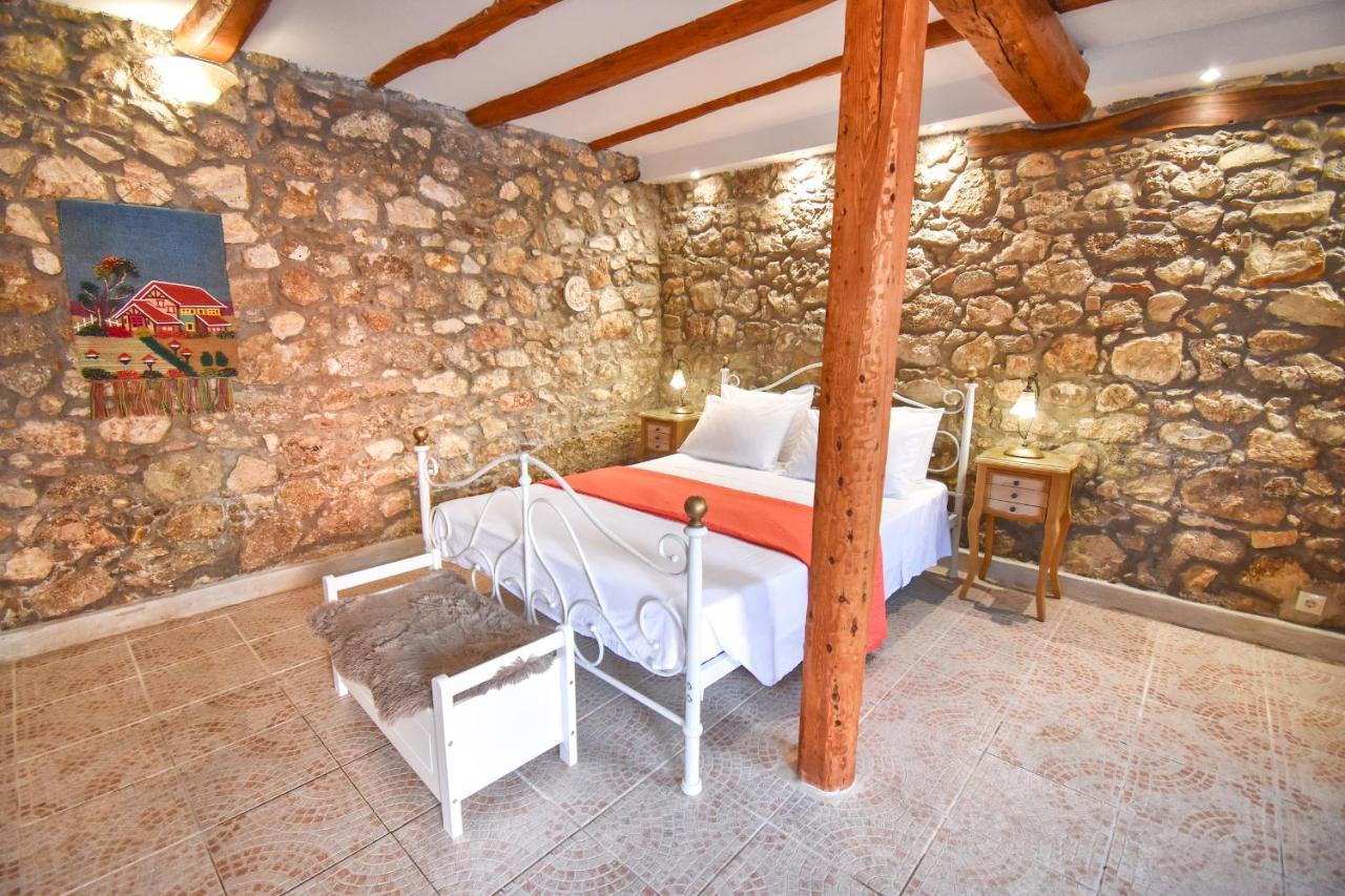 The Stone Suite Moraitika Exterior foto