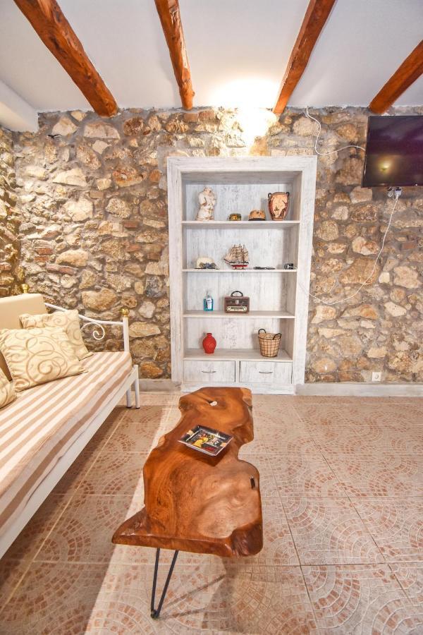 The Stone Suite Moraitika Exterior foto