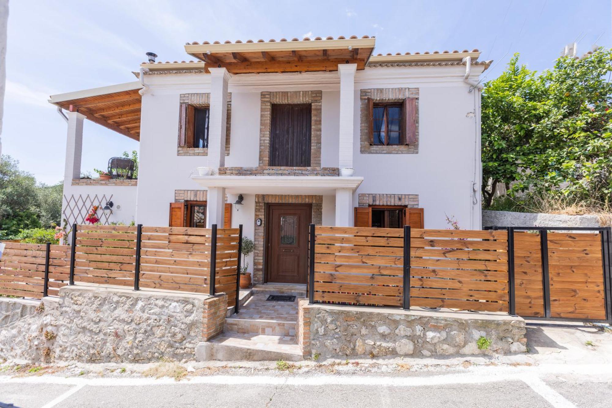 The Stone Suite Moraitika Exterior foto